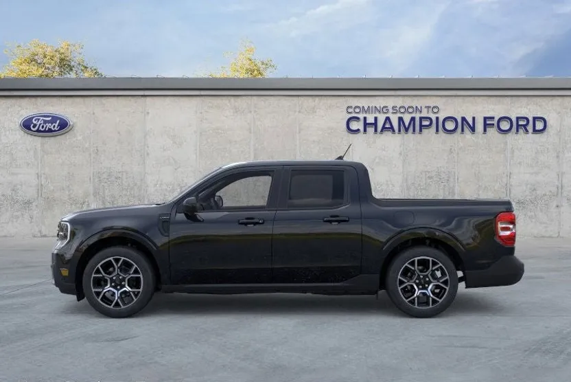 2025 Ford Maverick Lariat photo 1