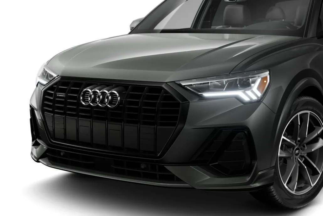 2025 Audi Q3 45 TFSI S line Premium photo 1