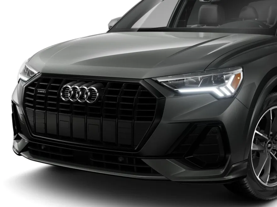 2025 Audi Q3 45 TFSI S line Premium photo 1