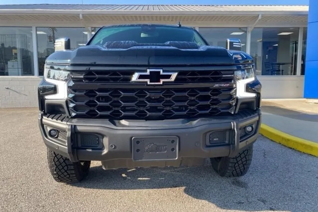 2024 Chevrolet Silverado 1500 ZR2 photo 1