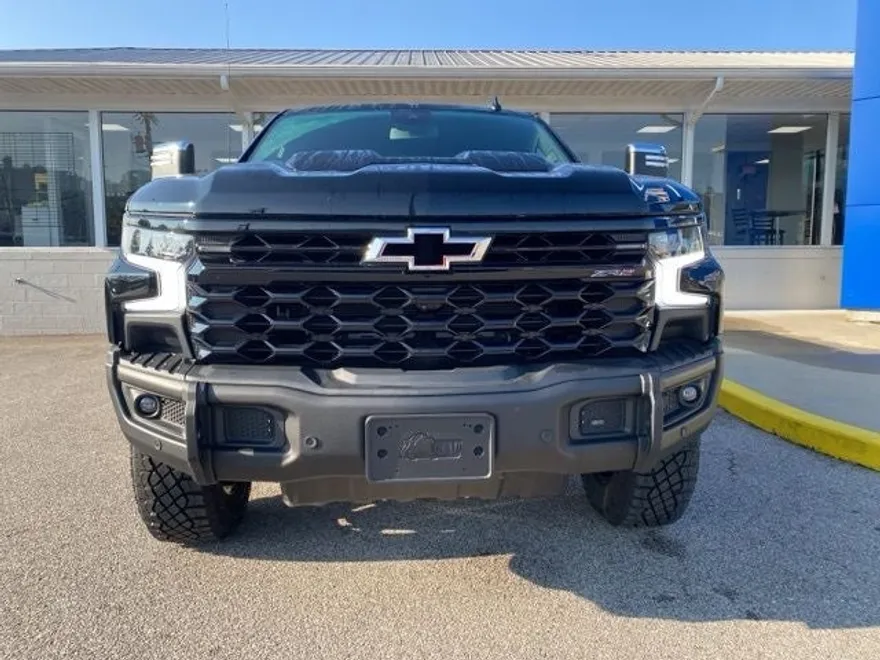 2024 Chevrolet Silverado 1500 ZR2 photo 1