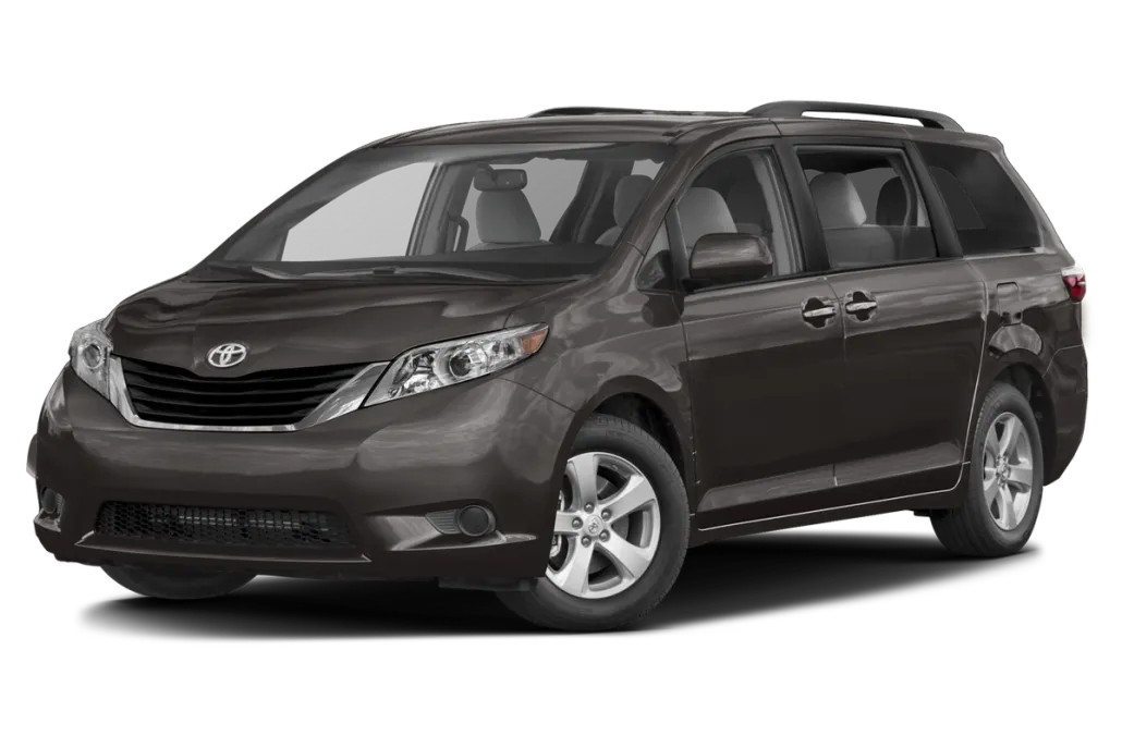 2015 Toyota Sienna LE photo 1