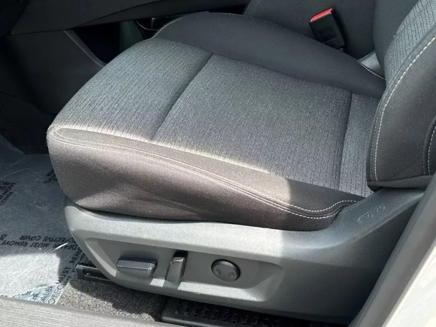 2023 Nissan Rogue SV photo 22