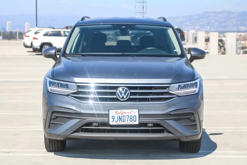 2024 Volkswagen Tiguan S photo 1