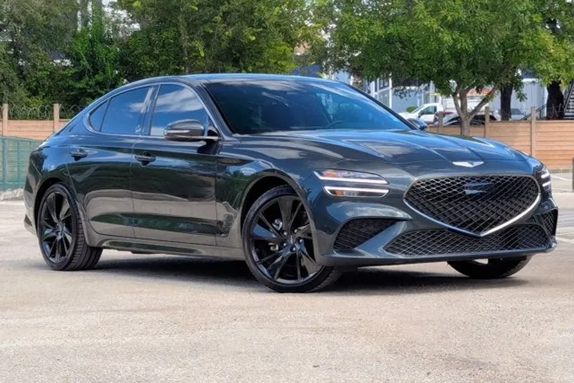 2023 Genesis G70 2.0T photo 1
