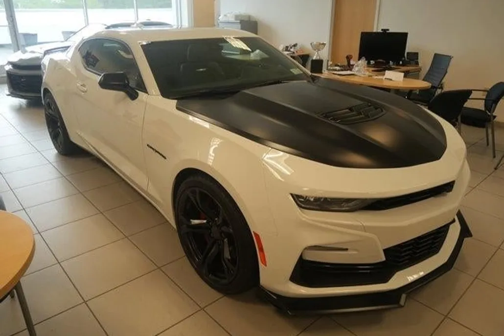 2024 Chevrolet Camaro 2SS photo 1