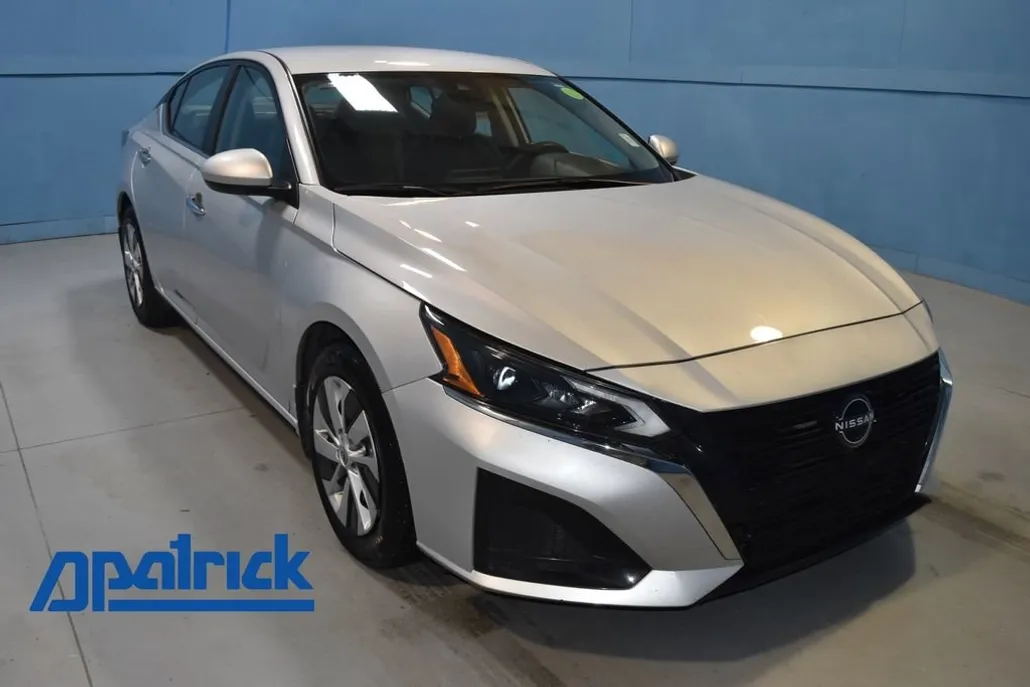 2023 Nissan Altima 2.5 S photo 1