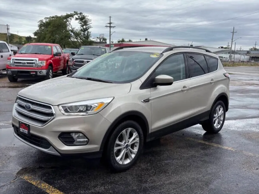 2017 Ford Escape SE photo 1
