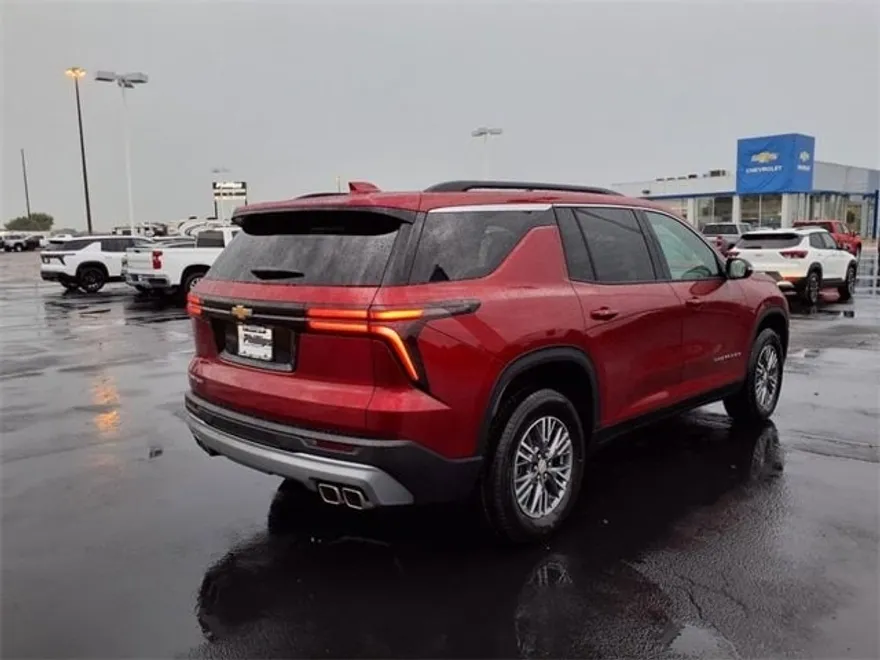 2026 Chevrolet Traverse photo 1