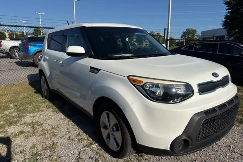 2016 Kia Soul Base photo 1
