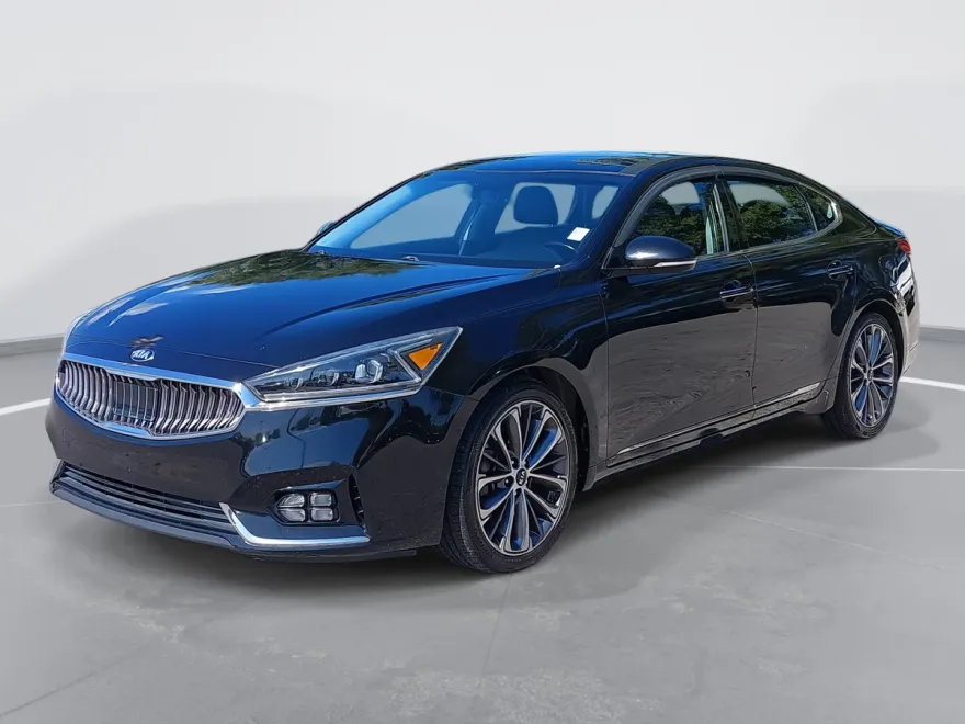 2017 Kia Cadenza Technology photo 1