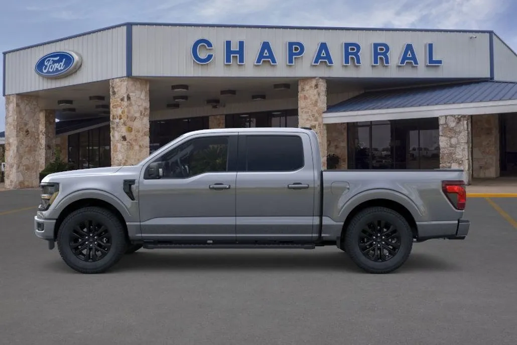 2025 Ford F-150 XLT photo 1