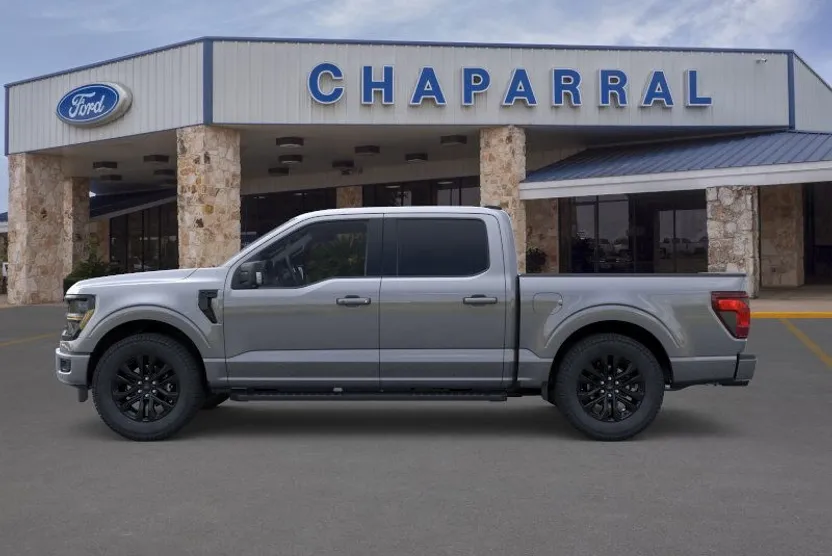 2025 Ford F-150 XLT photo 1