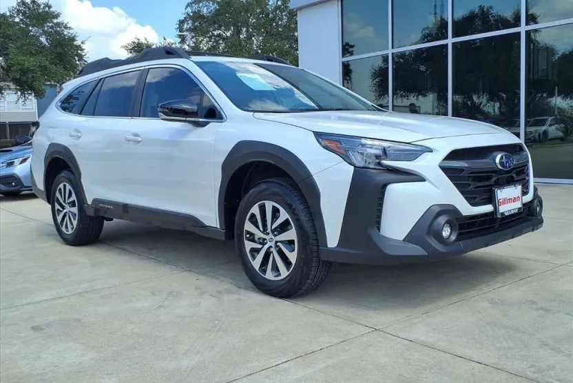 2025 Subaru Outback Premium photo 1