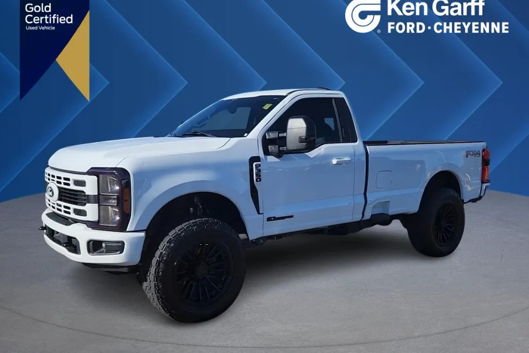 2023 Ford F-350 XLT photo 1