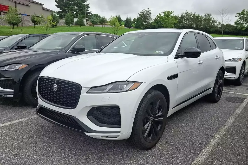 2026 Jaguar F-PACE R-Dynamic S P250 photo 1