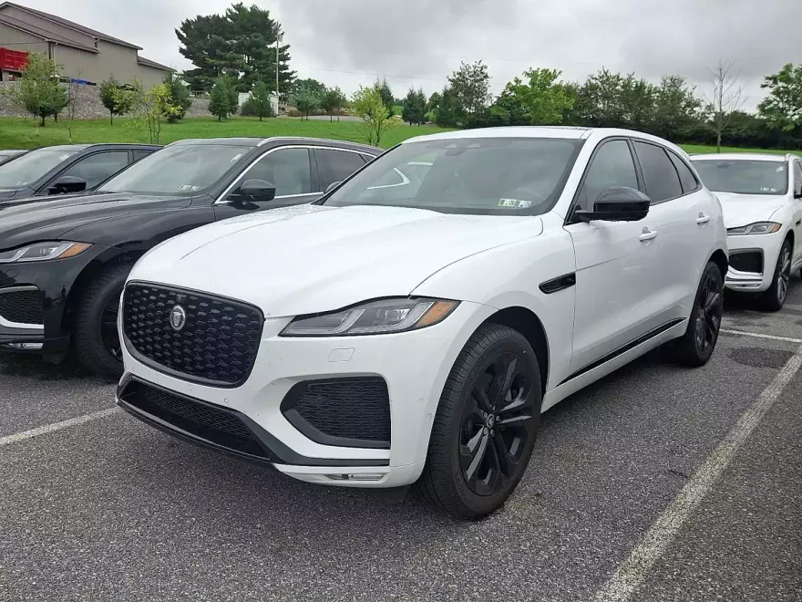 2026 Jaguar F-PACE R-Dynamic S P250 photo 1