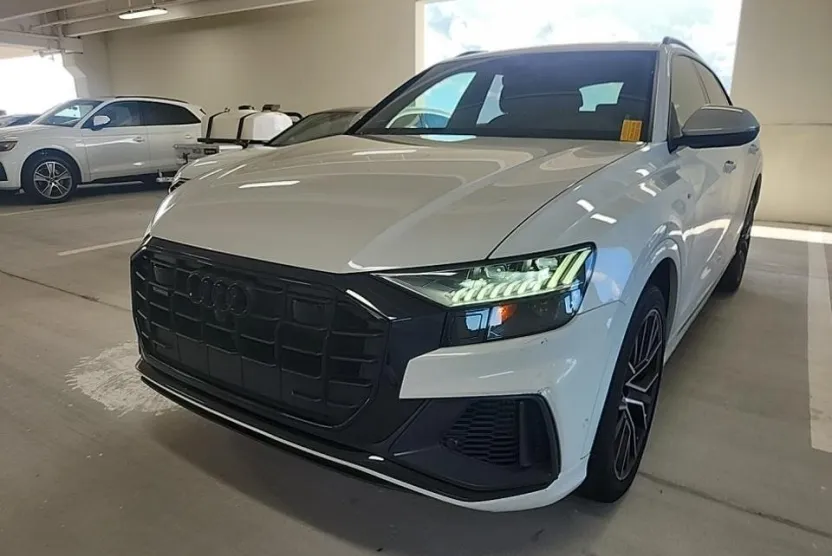 2023 Audi Q8 55 Premium Plus photo 1