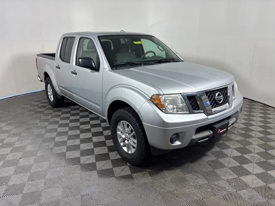 2016 Nissan Frontier SV photo 1