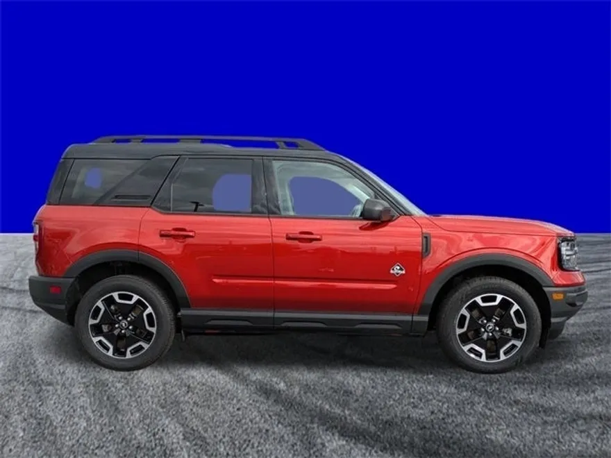 2022 Ford Bronco Sport Outer Banks photo 1