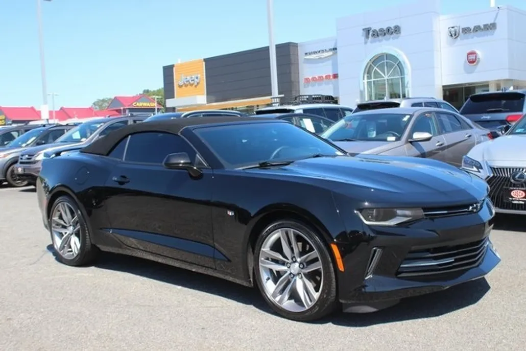 2016 Chevrolet Camaro 2LT photo 1