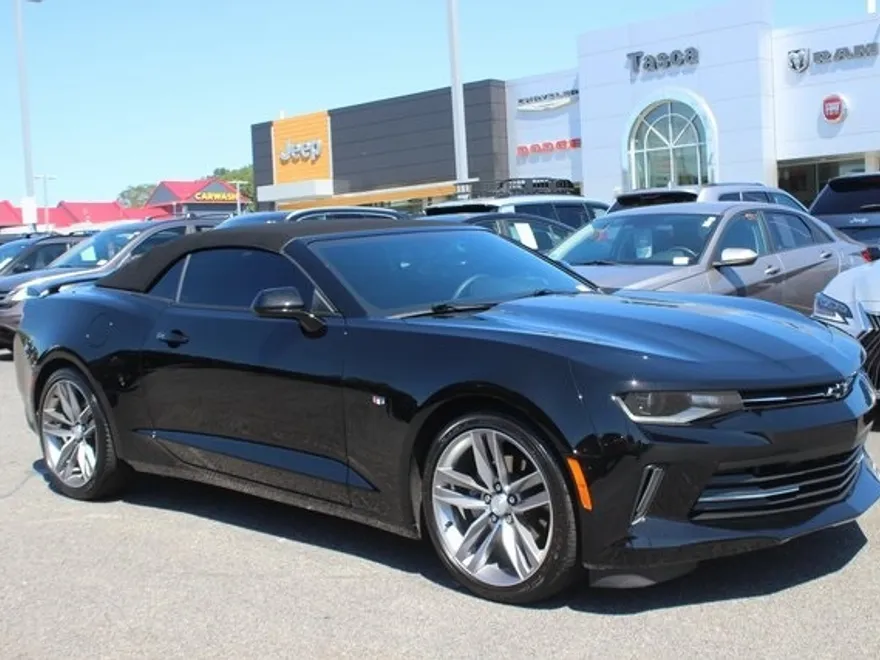 2016 Chevrolet Camaro 2LT photo 1