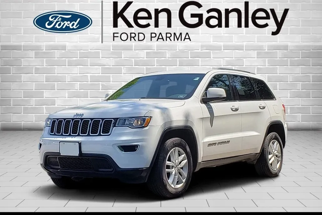 2018 Jeep Grand Cherokee Laredo photo 1