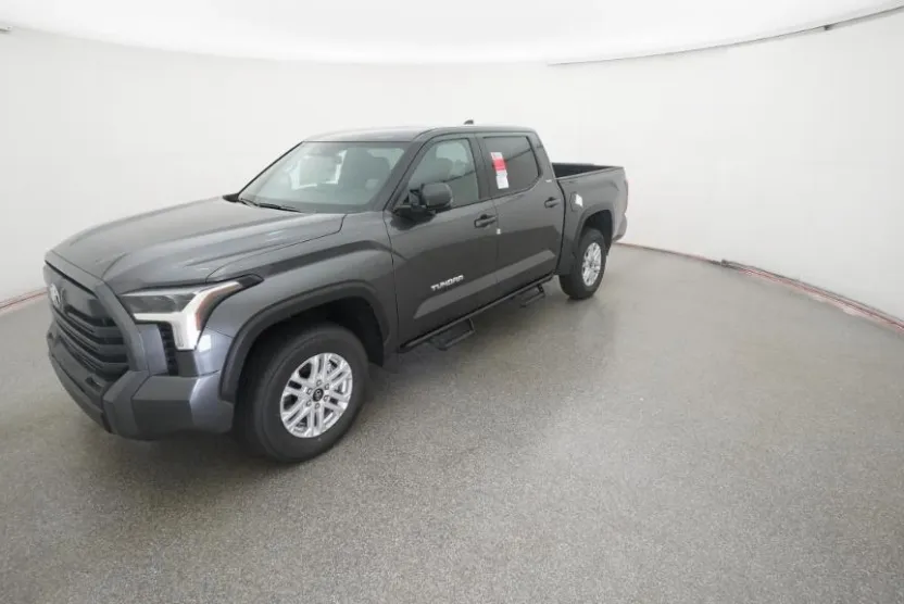 2026 Toyota Tundra SR5 CrewMax photo 1