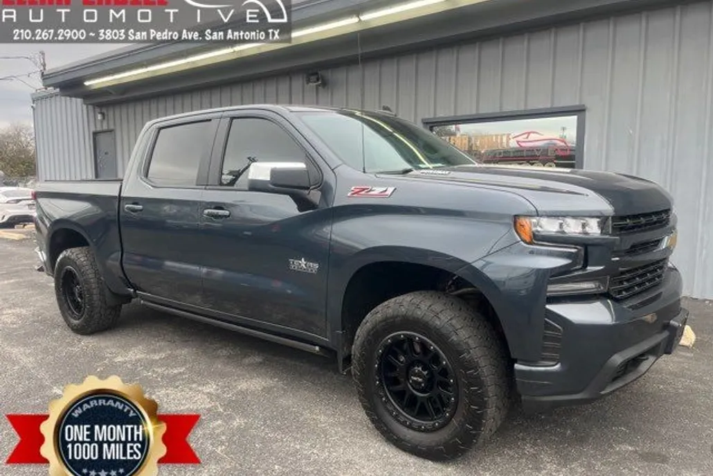 2020 Chevrolet Silverado photo 1