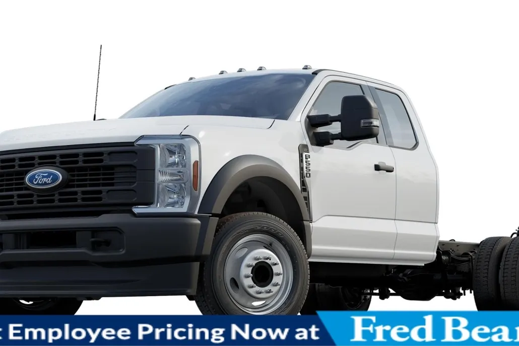 2025 Ford F-550 XL photo 1