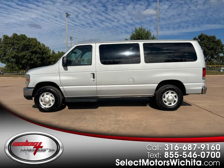 2008 Ford E-350 photo 1
