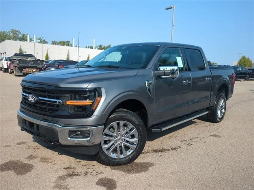 2024 Ford F-150 XLT photo 1