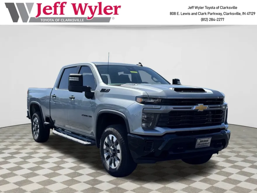 2024 Chevrolet Silverado 2500HD Custom photo 1