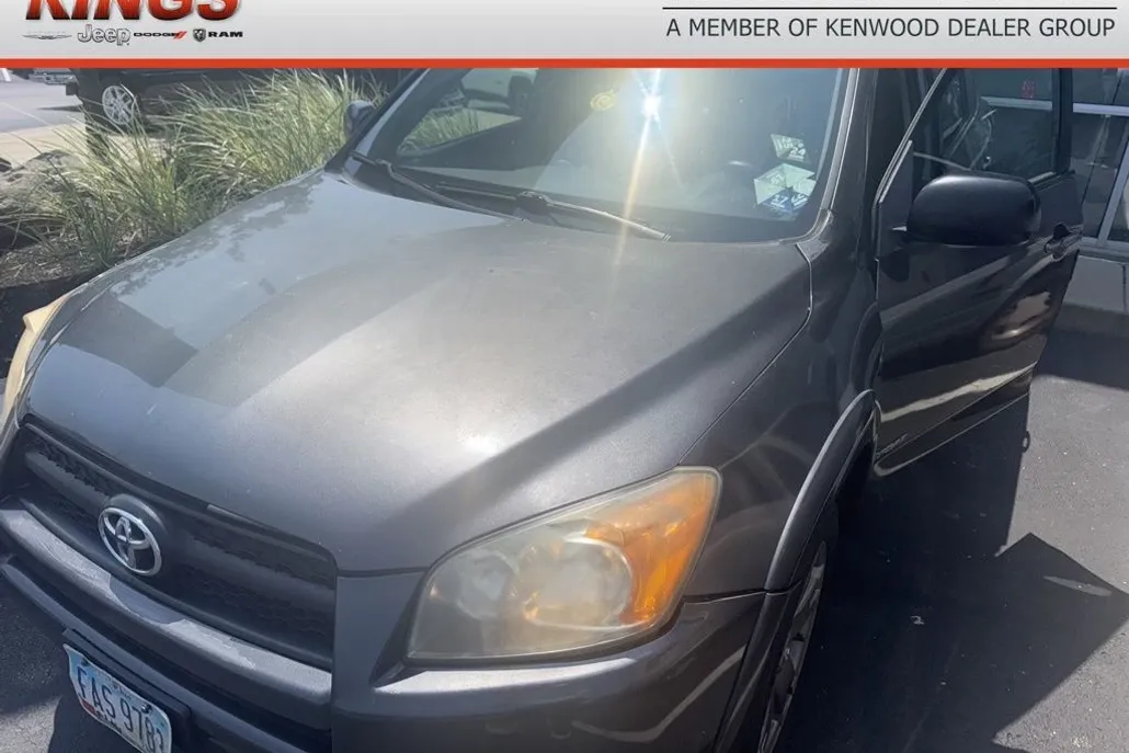 2010 Toyota RAV4 Sport photo 1