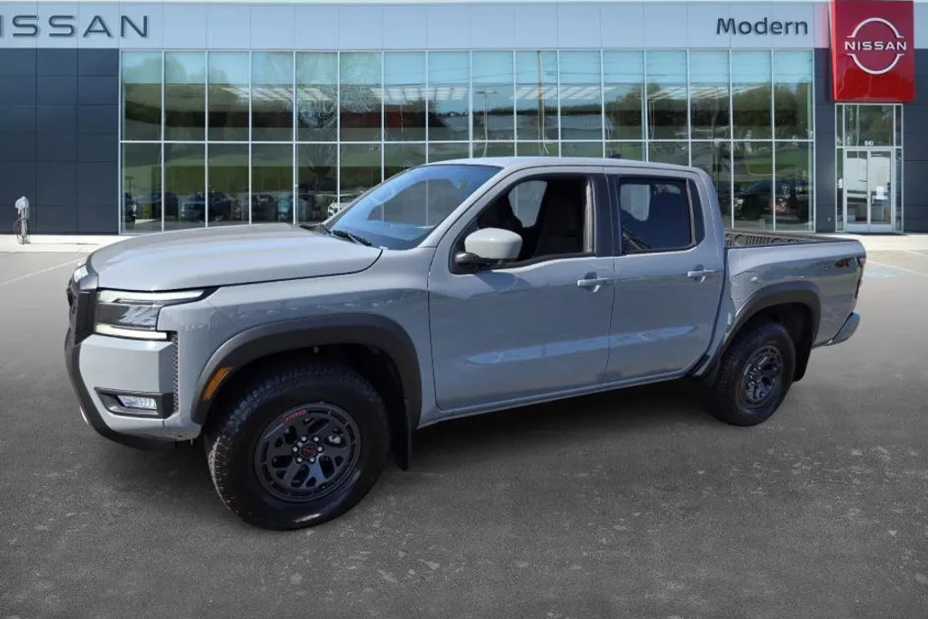 2025 Nissan Frontier PRO-4X photo 1