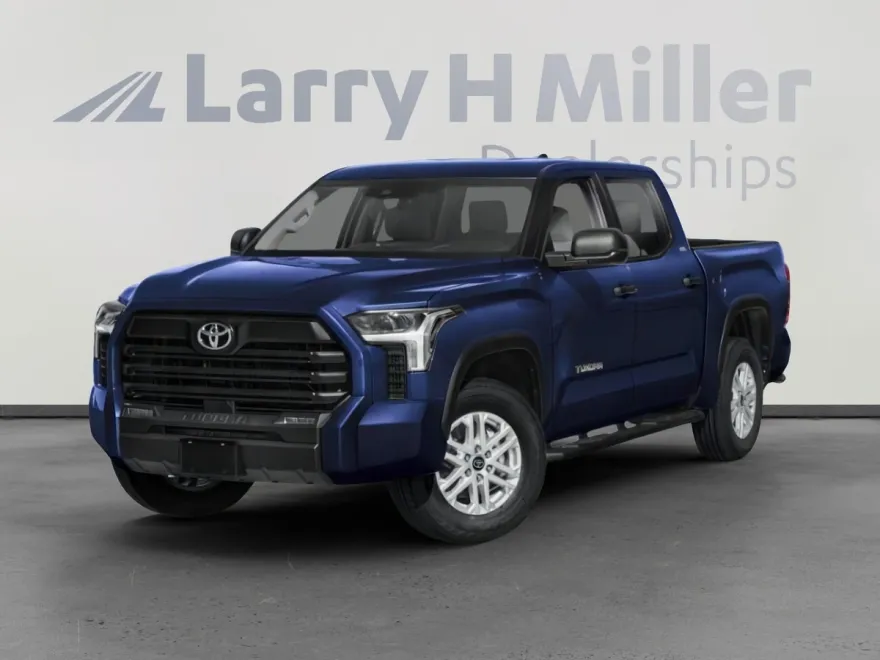 2025 Toyota Tundra SR5 CrewMax photo 1