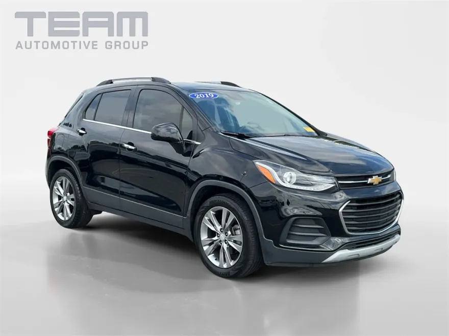 2019 Chevrolet Trax LT photo 1