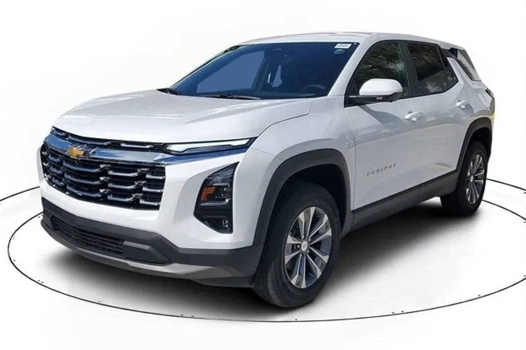 2026 Chevrolet Equinox LT photo 1