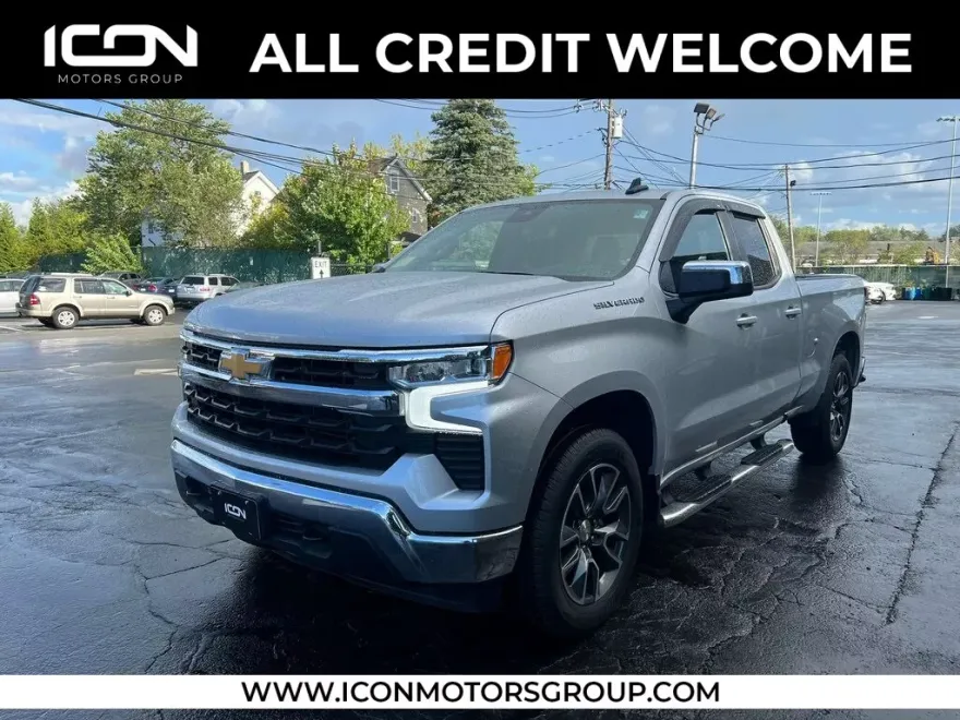 2022 Chevrolet Silverado 1500 LT photo 1