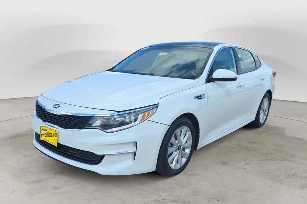 2018 Kia Optima EX photo 1