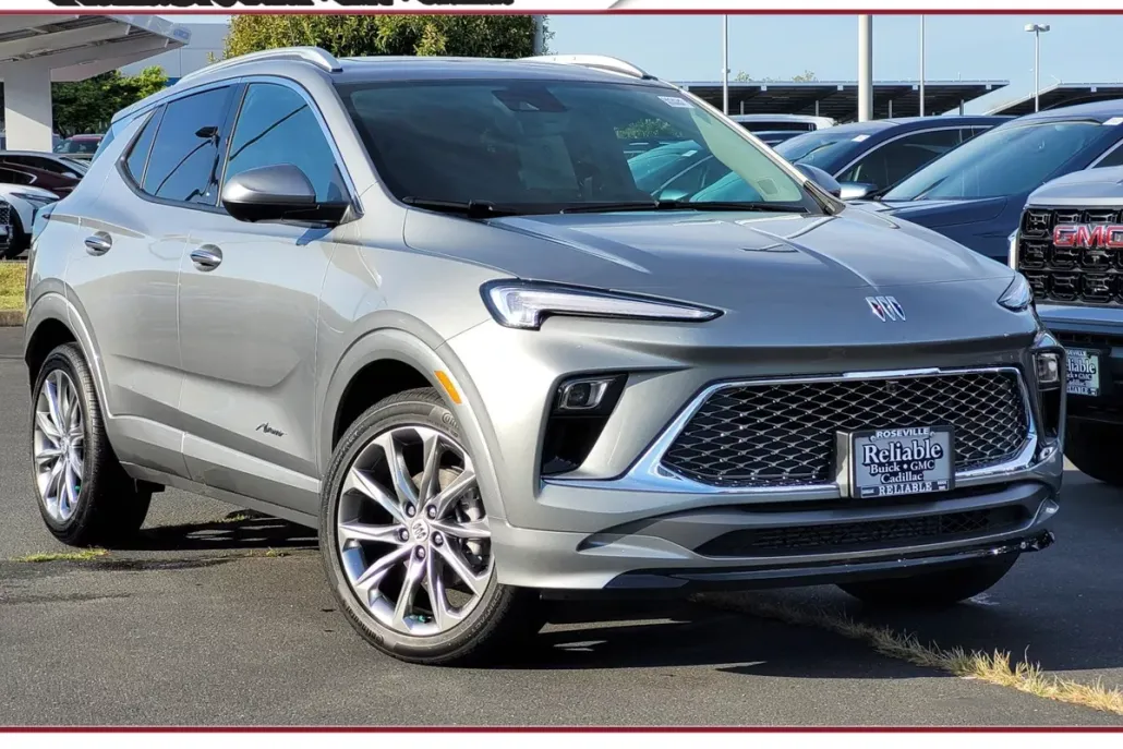 2024 Buick Encore GX Avenir photo 1