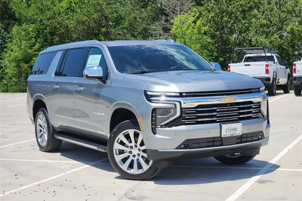 2025 Chevrolet Suburban Premier photo 1