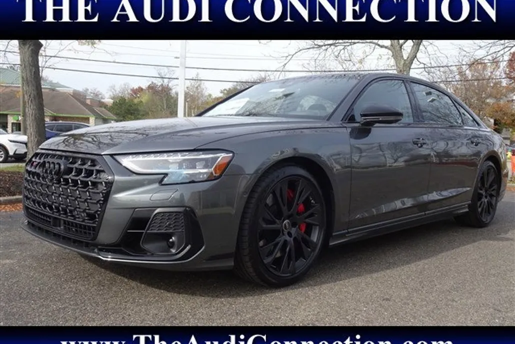 2025 Audi S8 4.0T photo 1