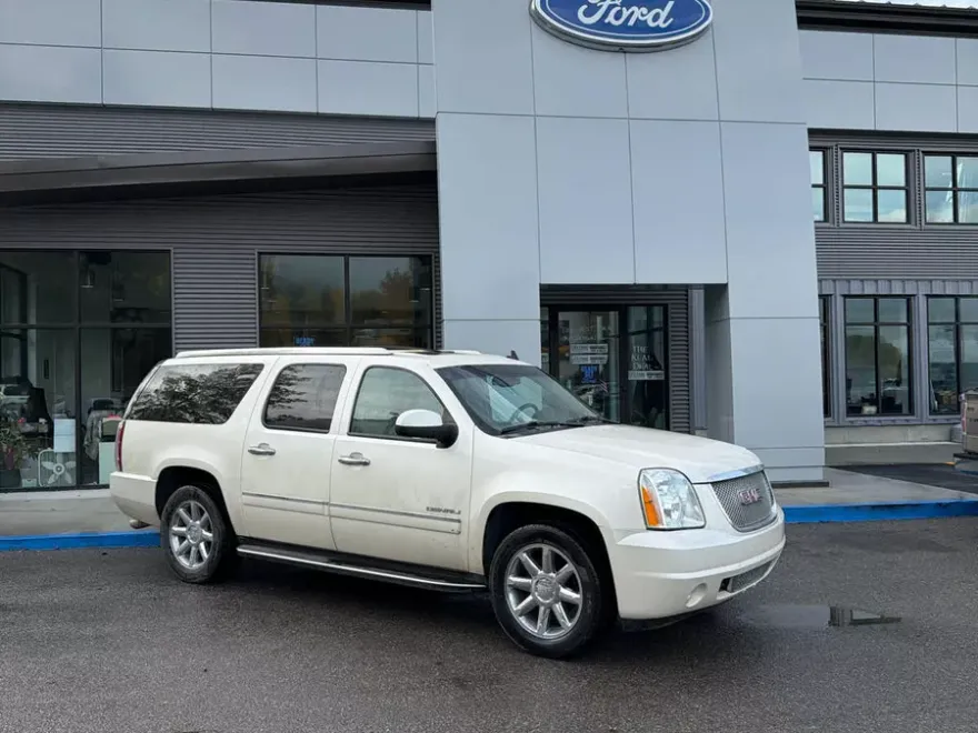 2013 Gmc Yukon XL 1500 Denali photo 1