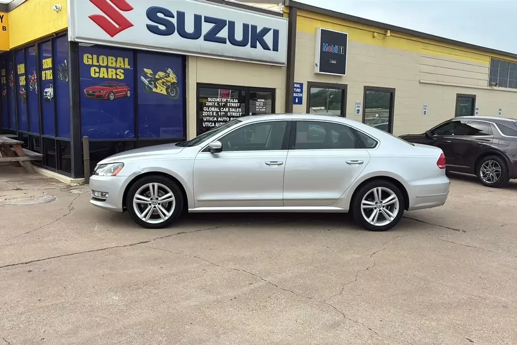 2013 Volkswagen Passat V6 SEL Premium photo 1