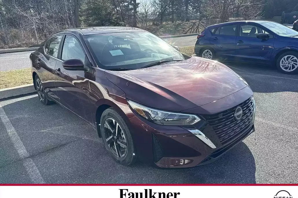 2025 Nissan Sentra SV photo 1