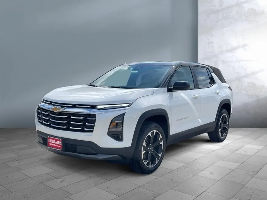2026 Chevrolet Equinox LT photo 1