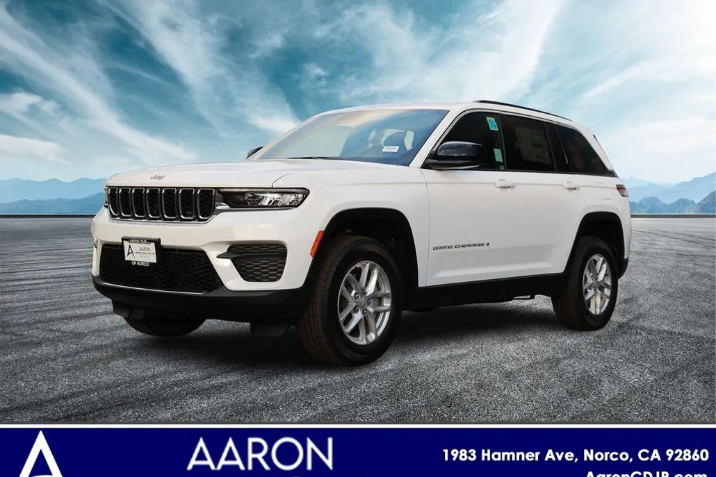 2025 Jeep Grand Cherokee Laredo X photo 1