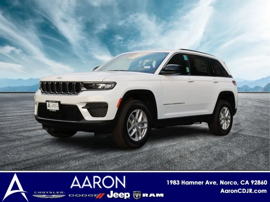 2025 Jeep Grand Cherokee Laredo X photo 1