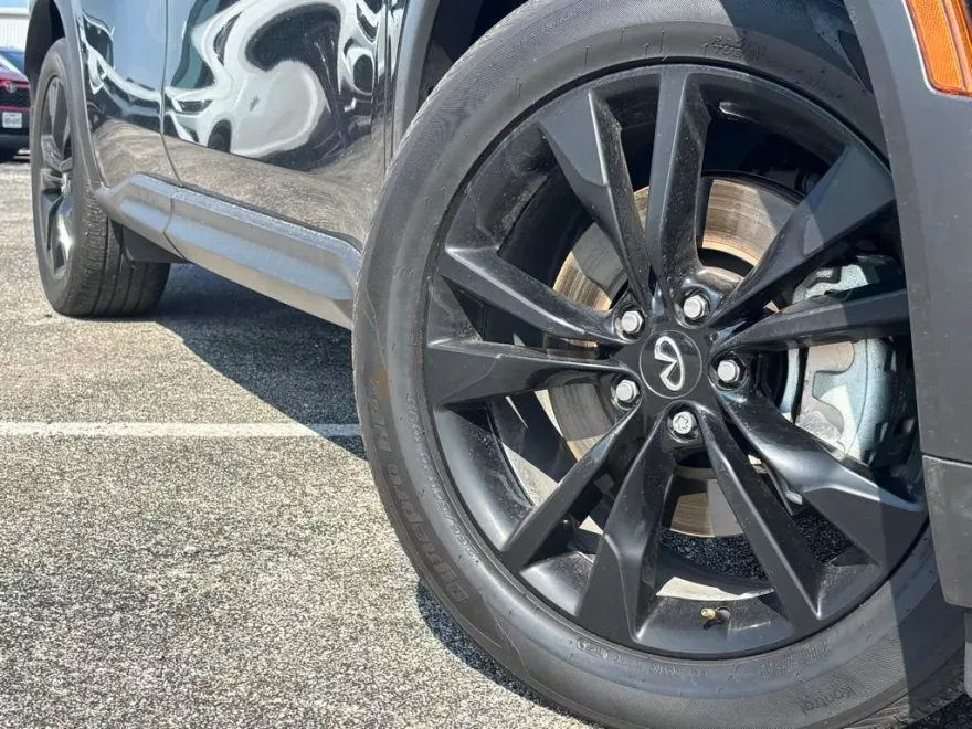 2025 Infiniti QX60 Luxe photo 1